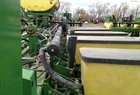 1991 John Deere 7200