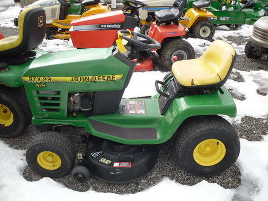 1997 John Deere STX38