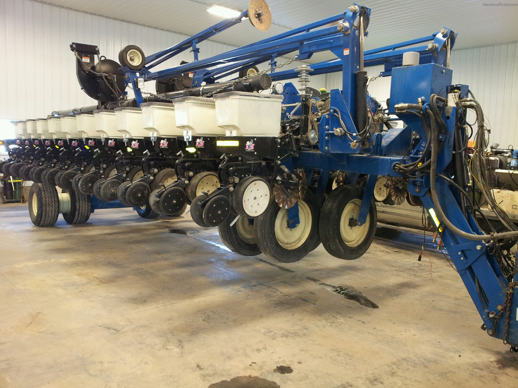 2009 Kinze 3700 Planting & Seeding Planters John Deere MachineFinder