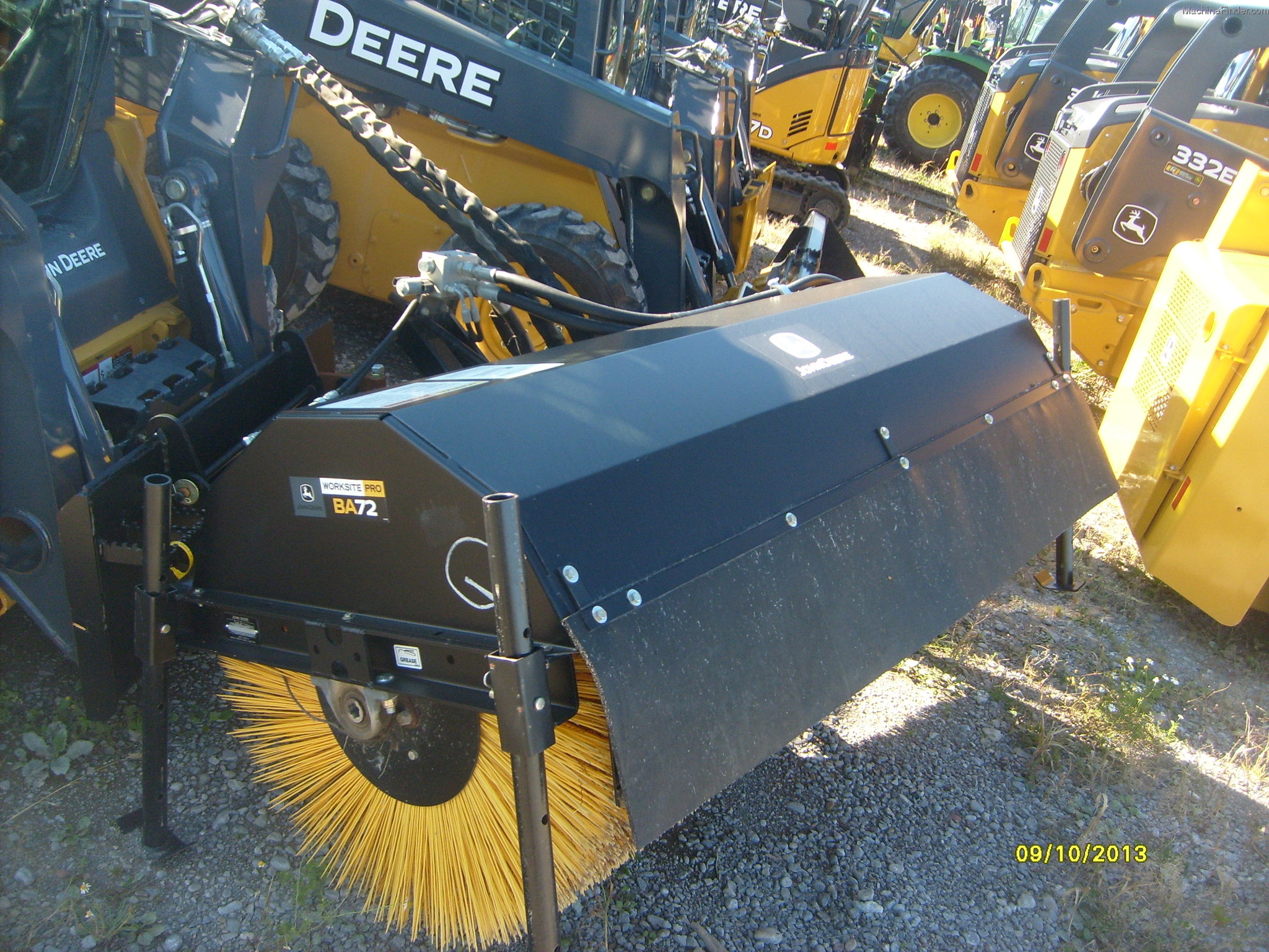 2012 John Deere BA72 Broom / Sweeper John Deere MachineFinder