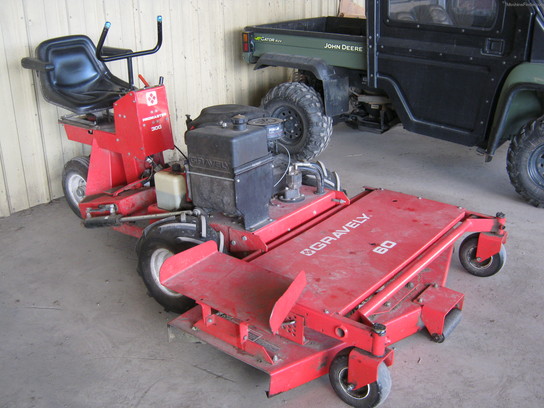 2000 Gravely 300 Lawn & Garden and Commercial Mowing - John Deere