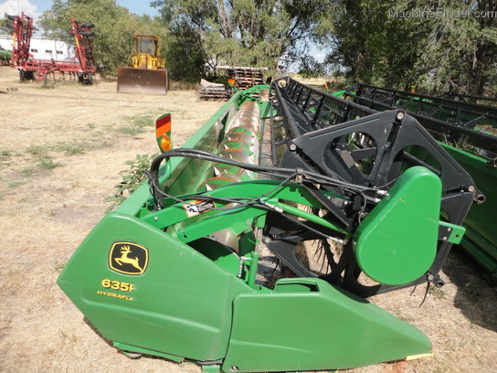 2006 John Deere 635F