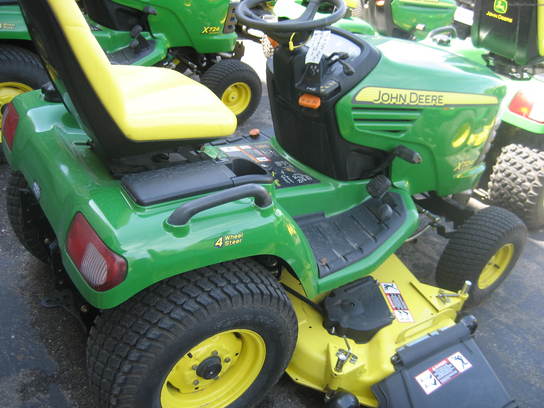 2006 John Deere X724