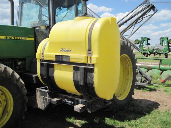 2000 Demco Saddle Tanks