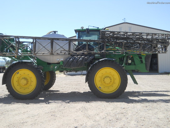 2009 John Deere 4930