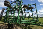2007 John Deere 2210