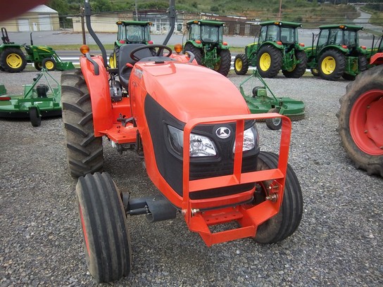 2010 Kubota M5100