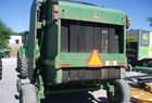 2001 John Deere 567