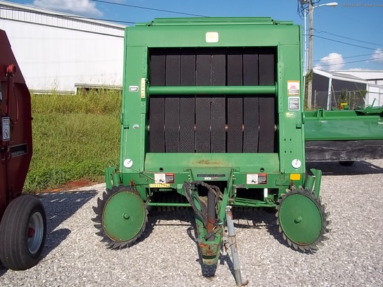 1998 John Deere 566