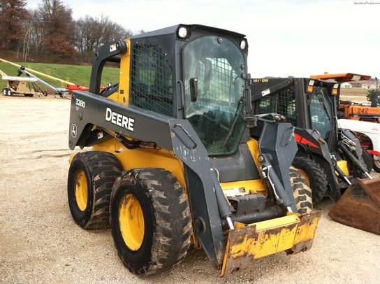 2011 John Deere 328D