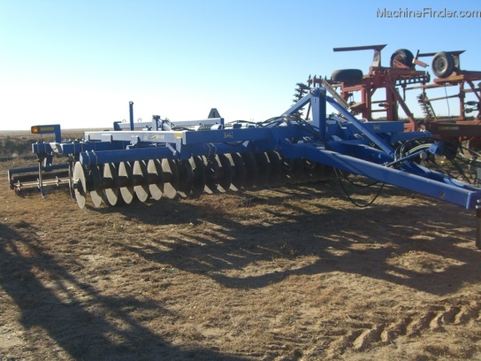 2009 Landoll 2210