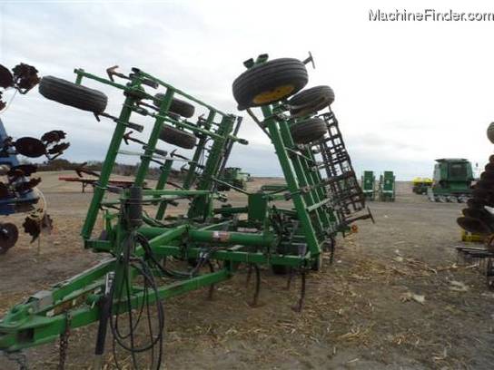 2005 John Deere 2210 25' FIELD CULTIVATOR