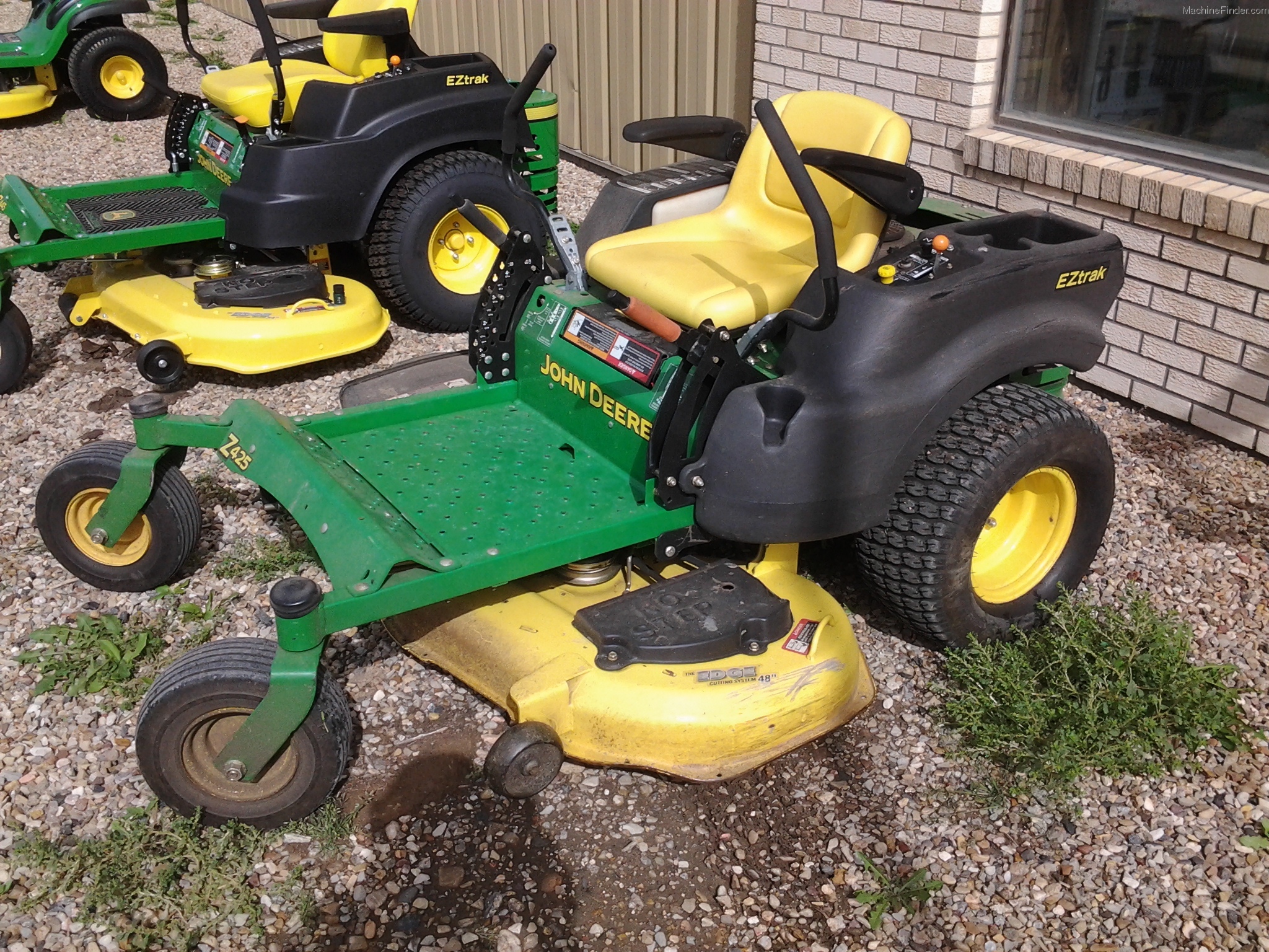 2007 John Deere Z425 Lawn & Garden and Commercial Mowing John Deere