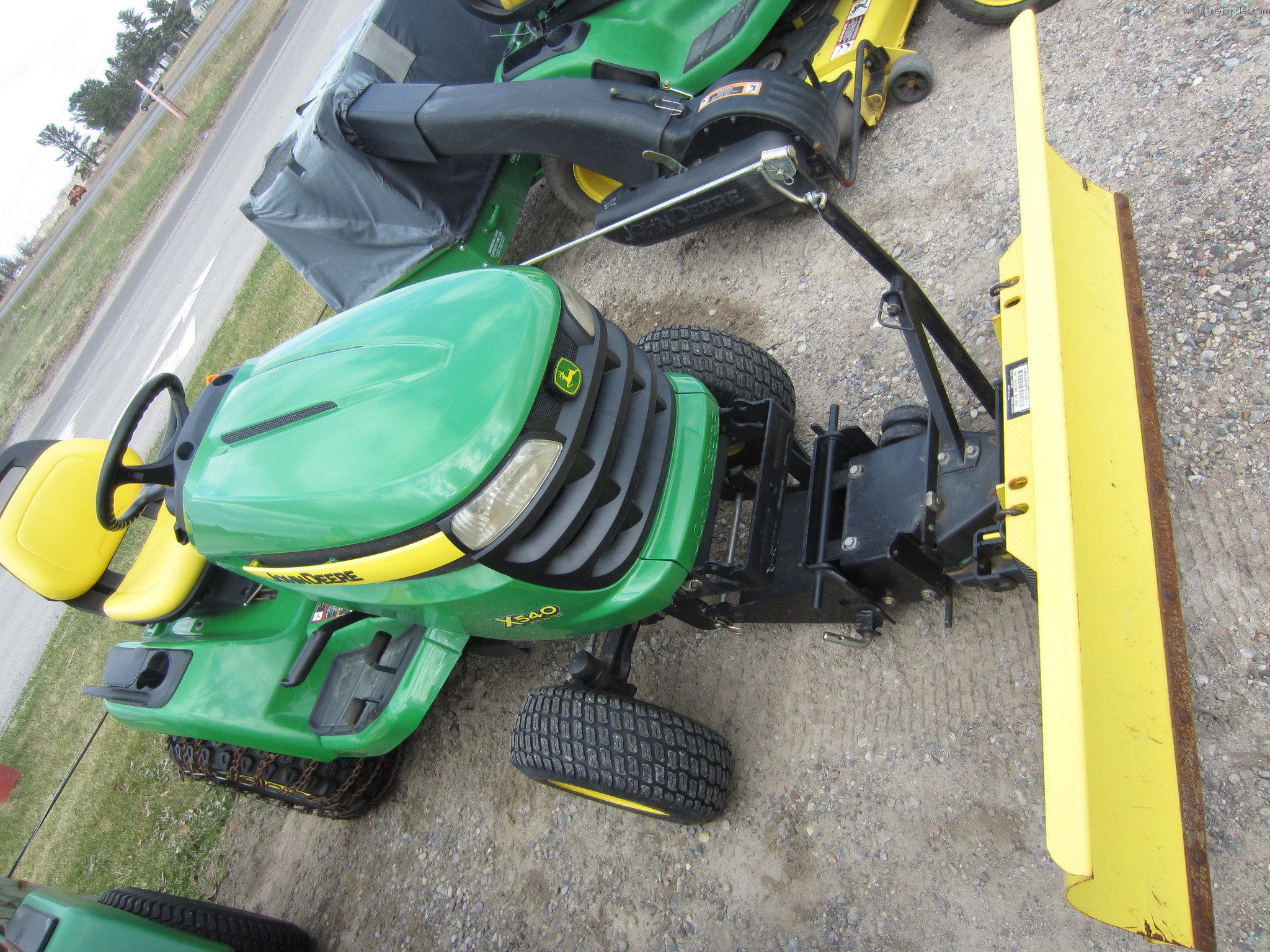 2008 John Deere X540 Lawn & Garden and Commercial Mowing John Deere