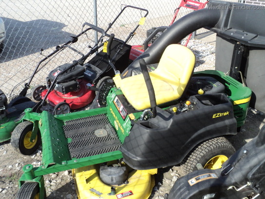 2010 John Deere Z225