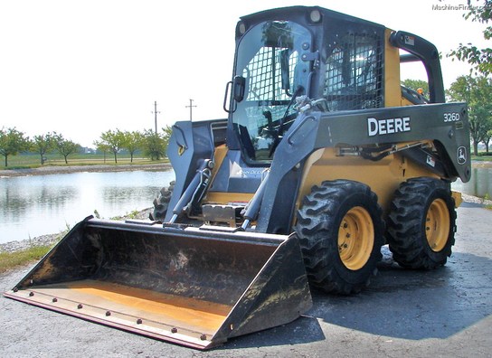 2010 John Deere 326D