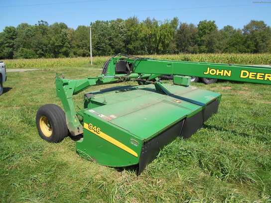 2007 John Deere 946