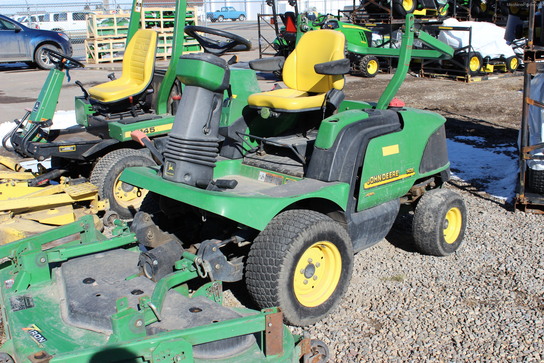 2001 John Deere 1435