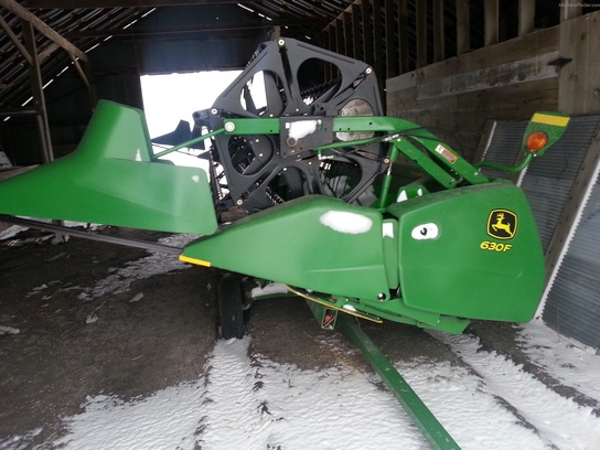 2010 John Deere 630F