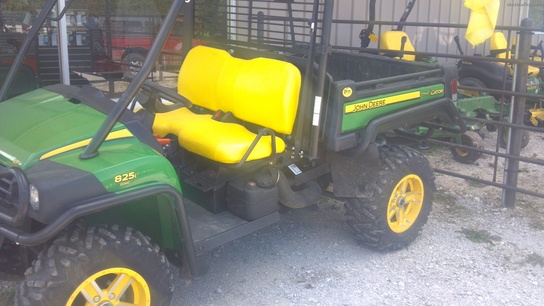 2011 John Deere XUV 825i