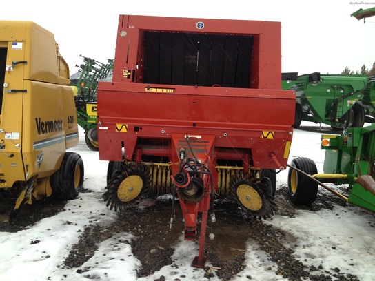  New Holland 688