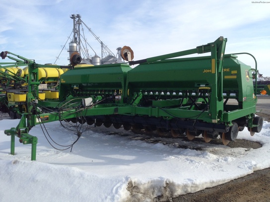2004 John Deere 1590