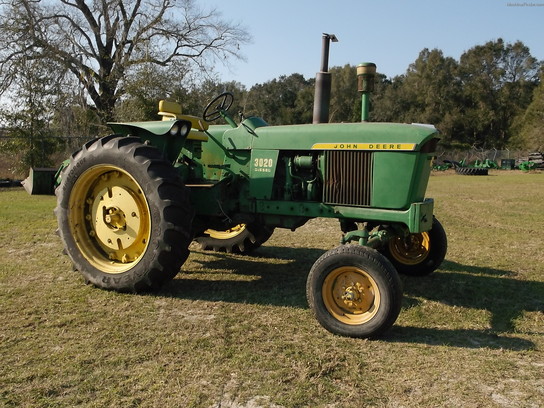 1970 John Deere 3020