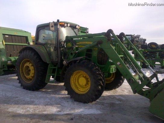 2009 John Deere 7130