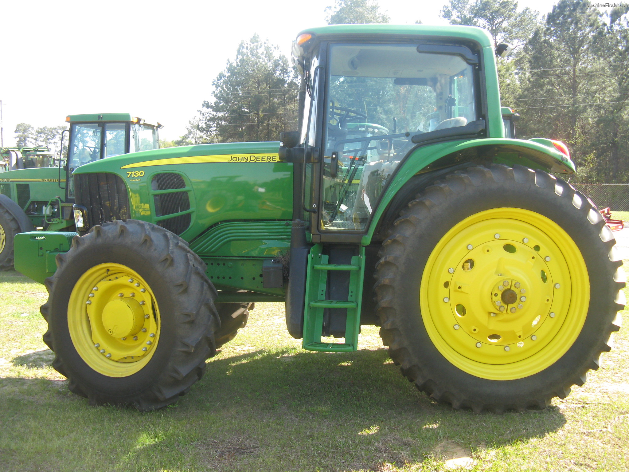2011 John Deere 7130 Tractors - Row Crop (+100hp) - John Deere ...