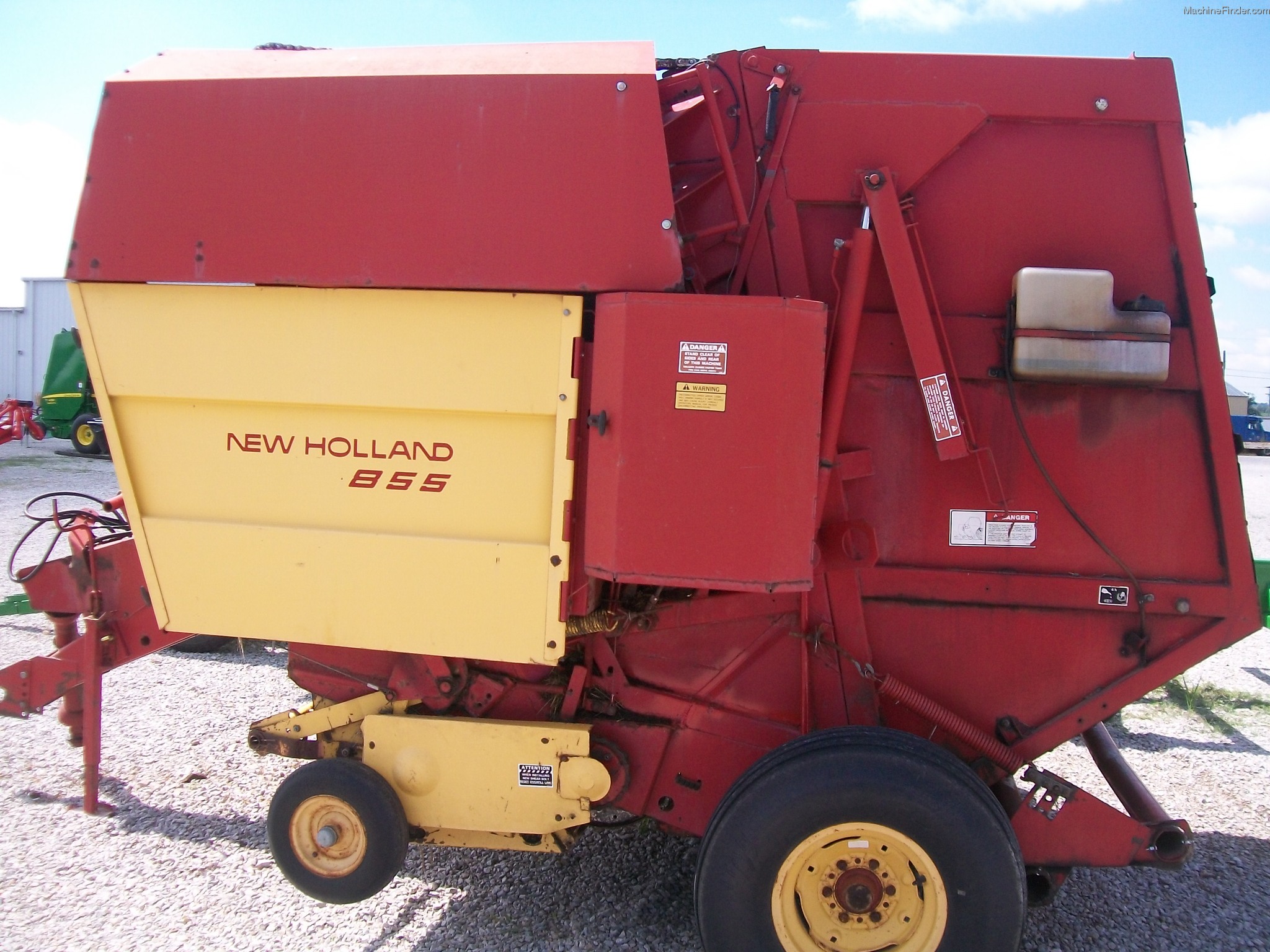 1986 New Holland 855 Hay Equipment Round Balers John Deere