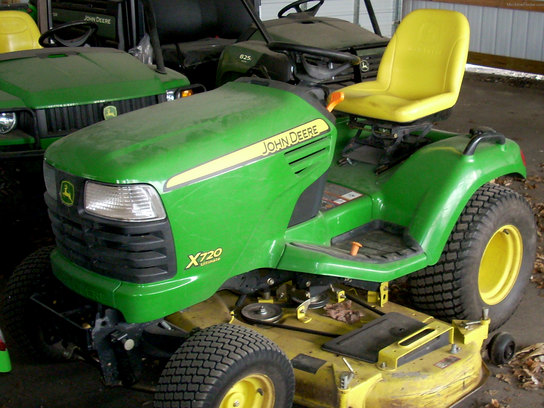 2009 John Deere X720