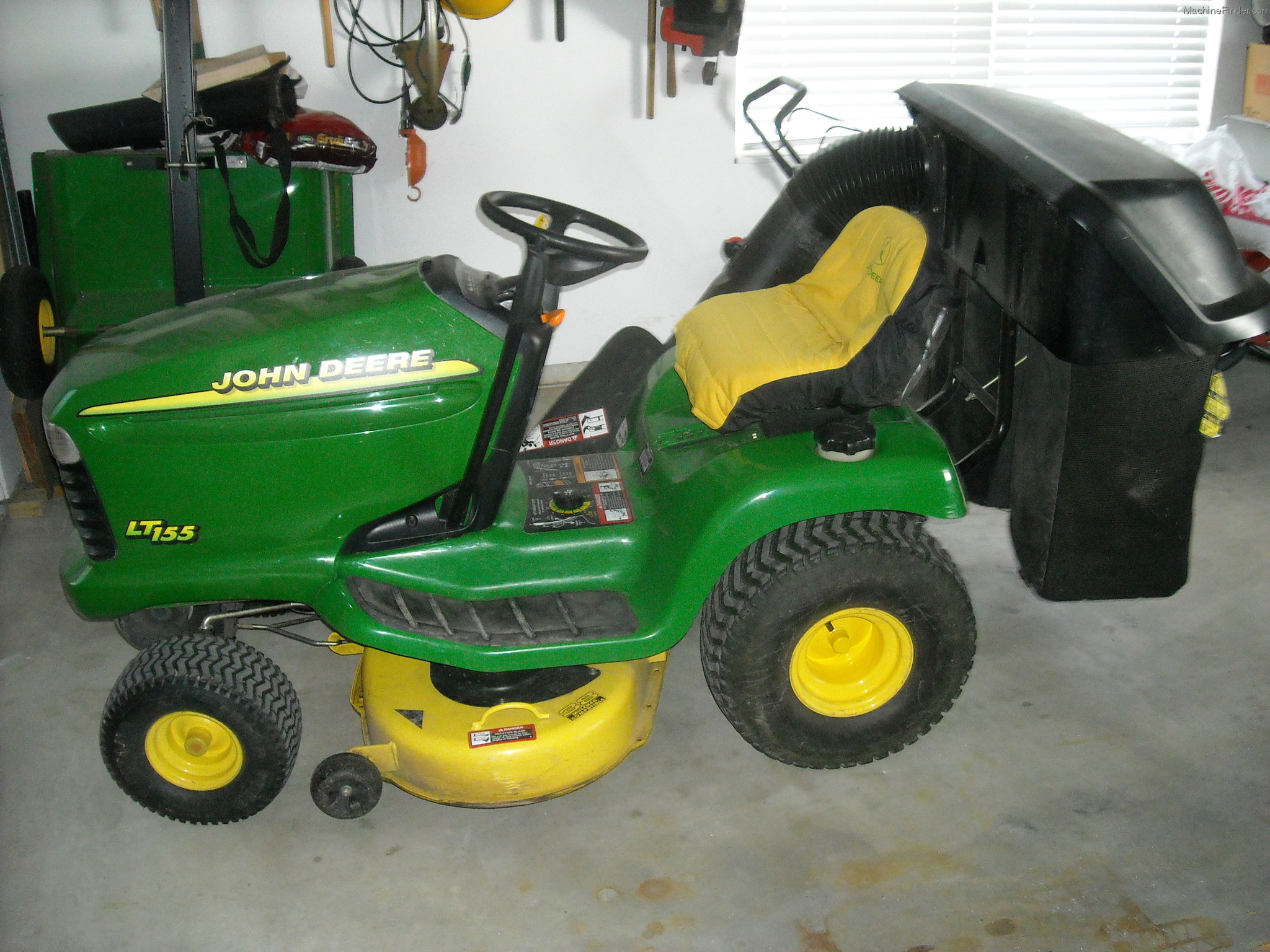 2001 John Deere LT155 Lawn & Garden and Commercial Mowing John Deere MachineFinder