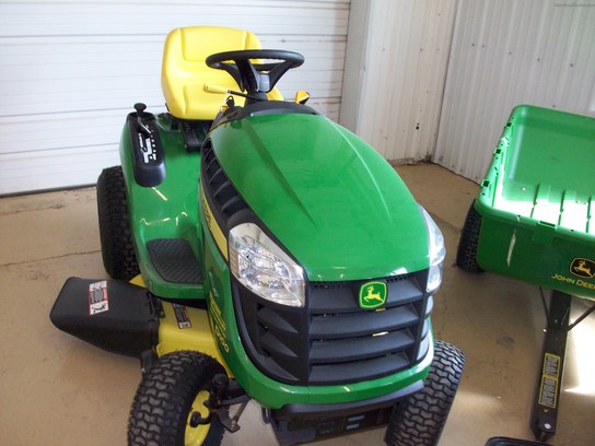 2013 John Deere D105