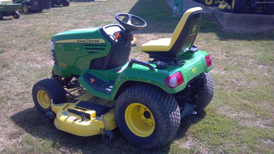 2008 John Deere X720