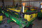 2004 John Deere 1700