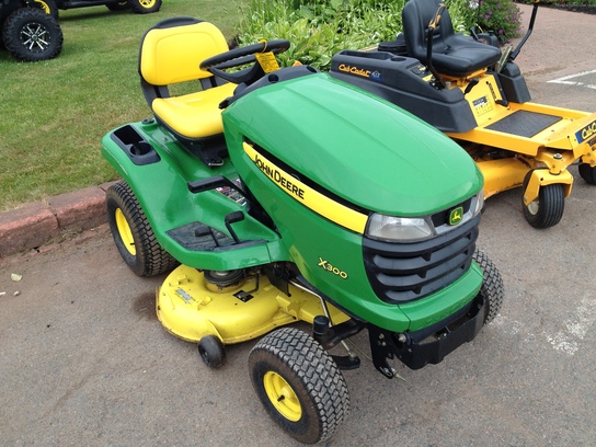 2007 John Deere X300