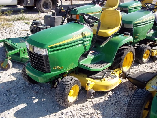 2003 John Deere GT245