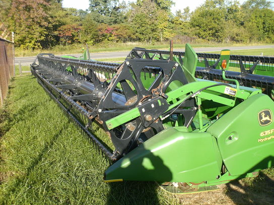 2005 John Deere 635F