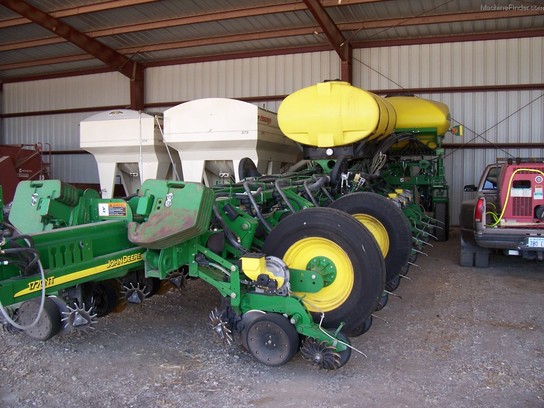 2011 John Deere 1770NT