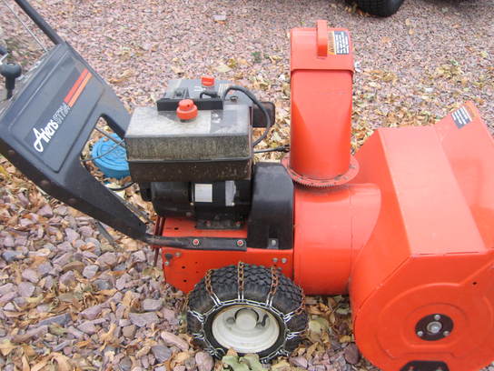  Ariens ST724