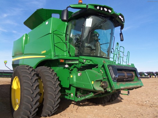 2012 John Deere S660