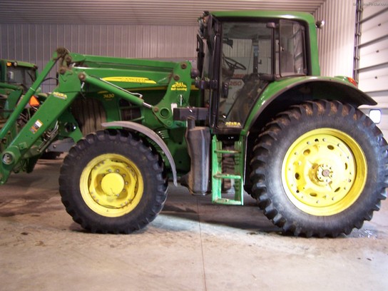 2010 John Deere 7430 Prem