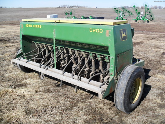  John Deere 8200