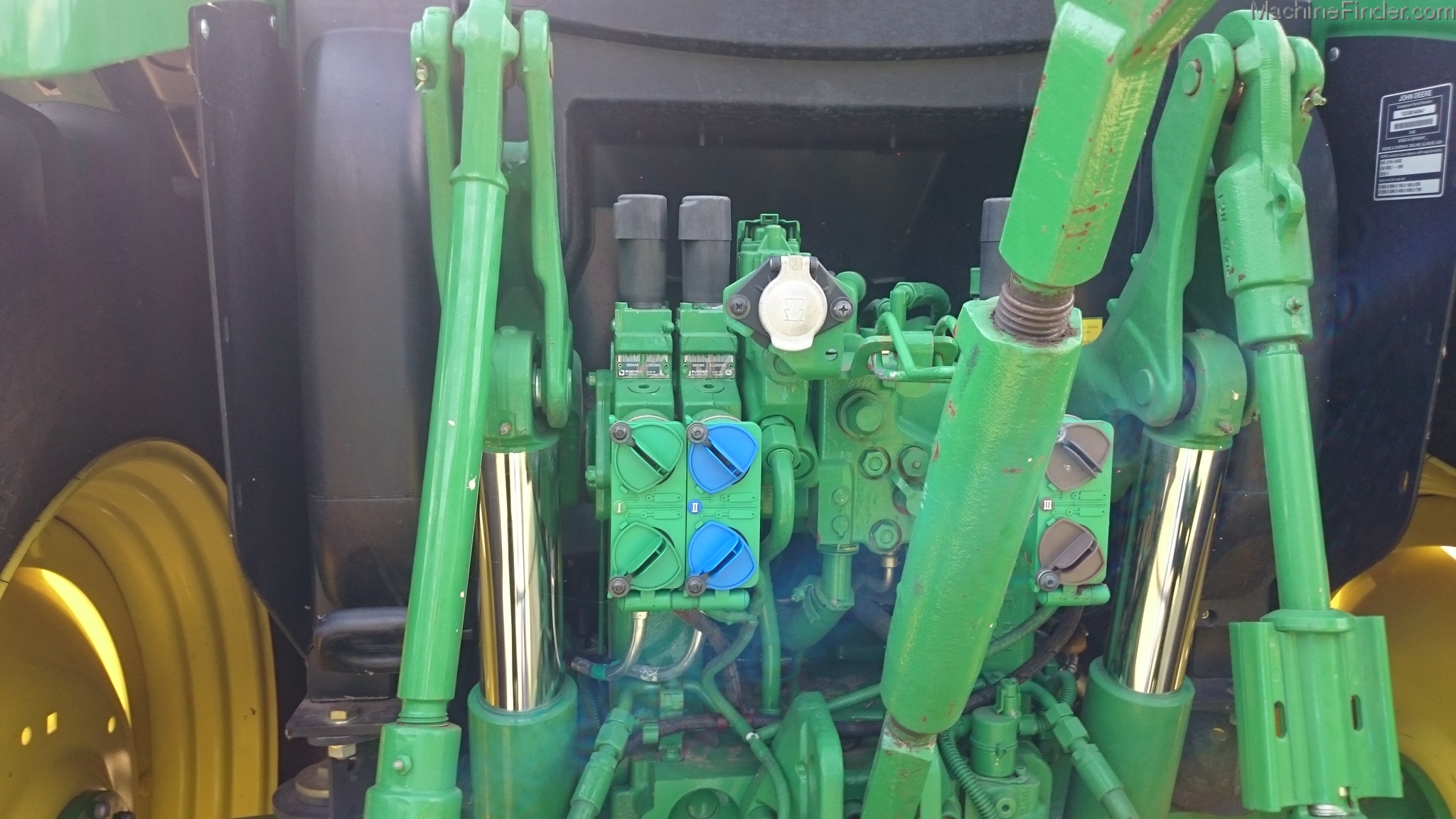 2014 John Deere 6125R Image 4