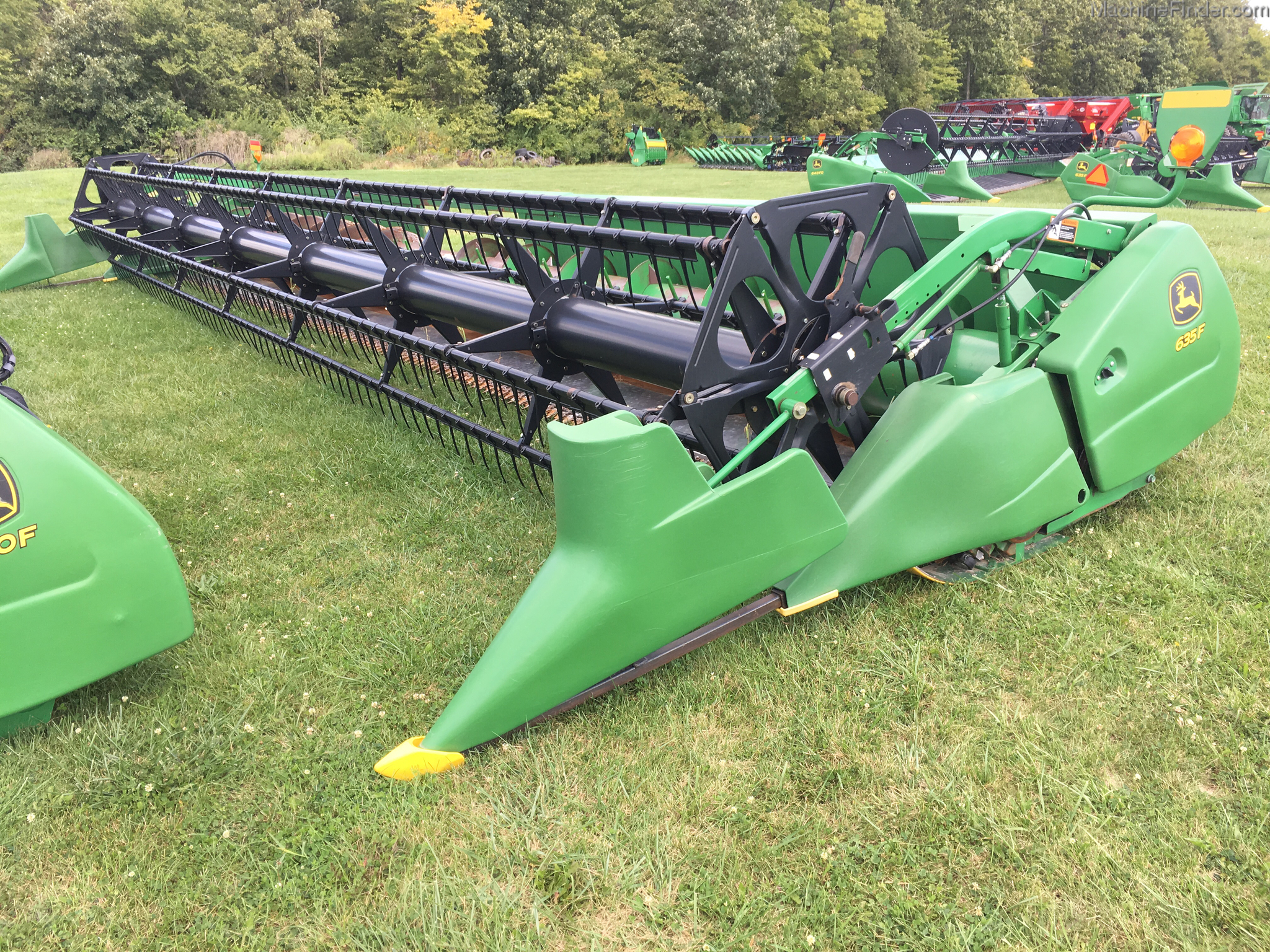 2006 John Deere 635F Image 1