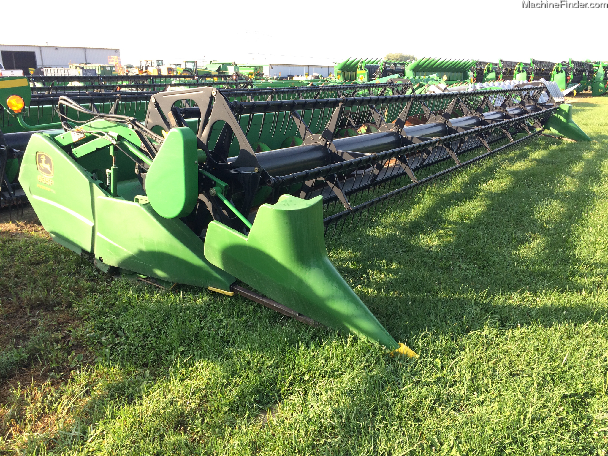 2006 John Deere 635F Image 18