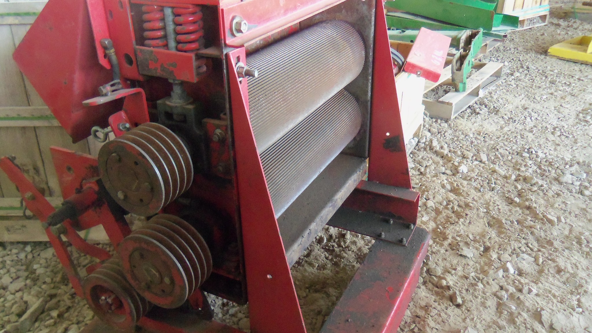 2002 Gehl 1275 Image 6