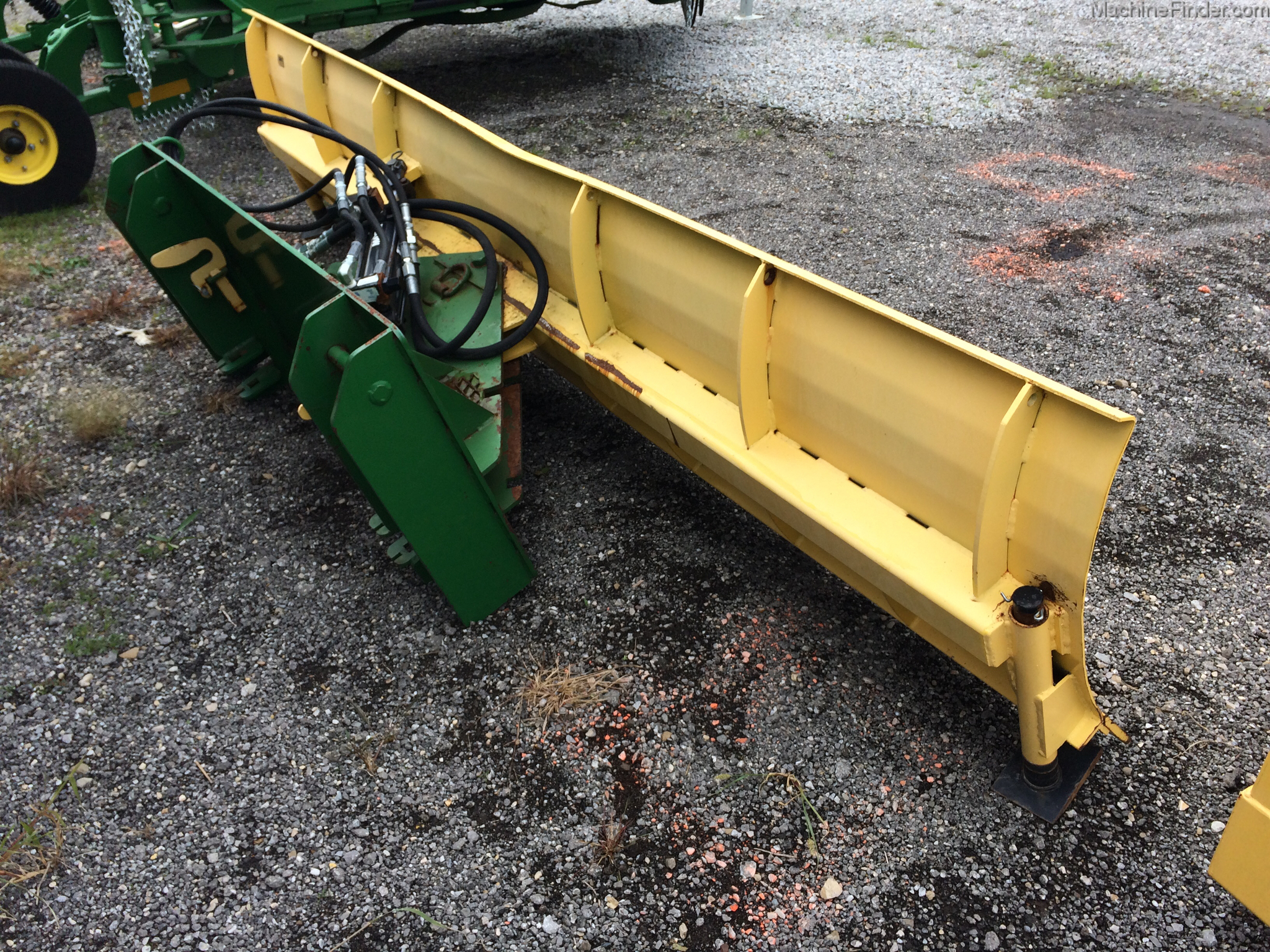 2013 MAST 10'FB Image 5