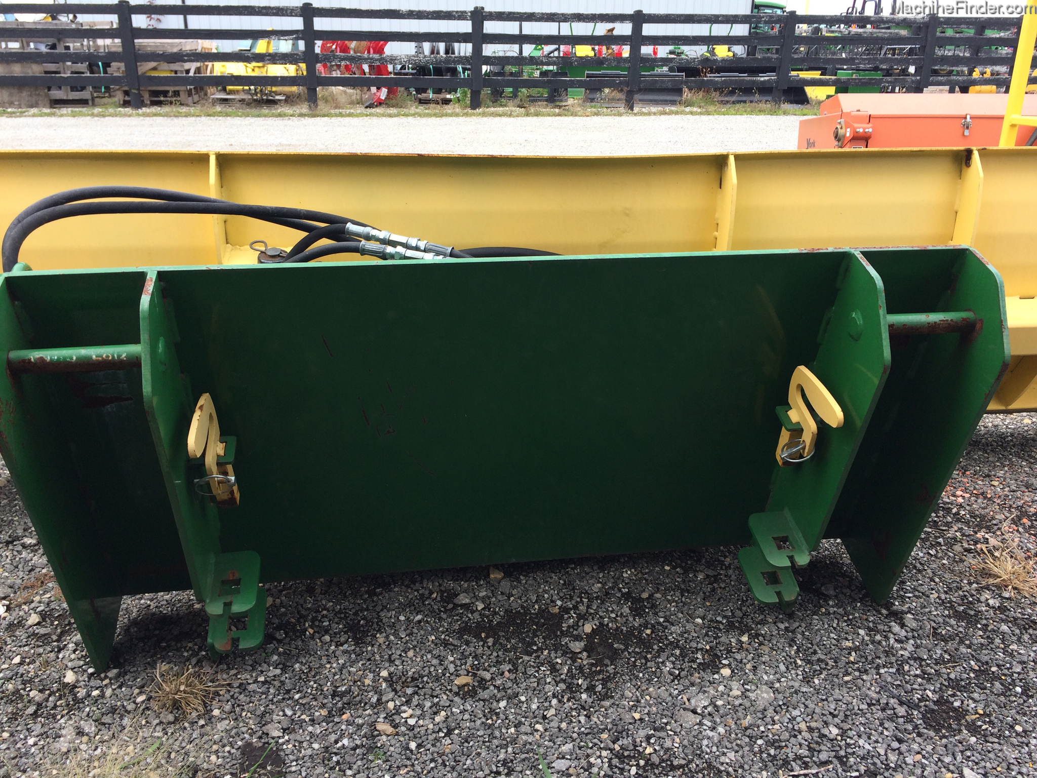 2013 MAST 10'FB Image 6