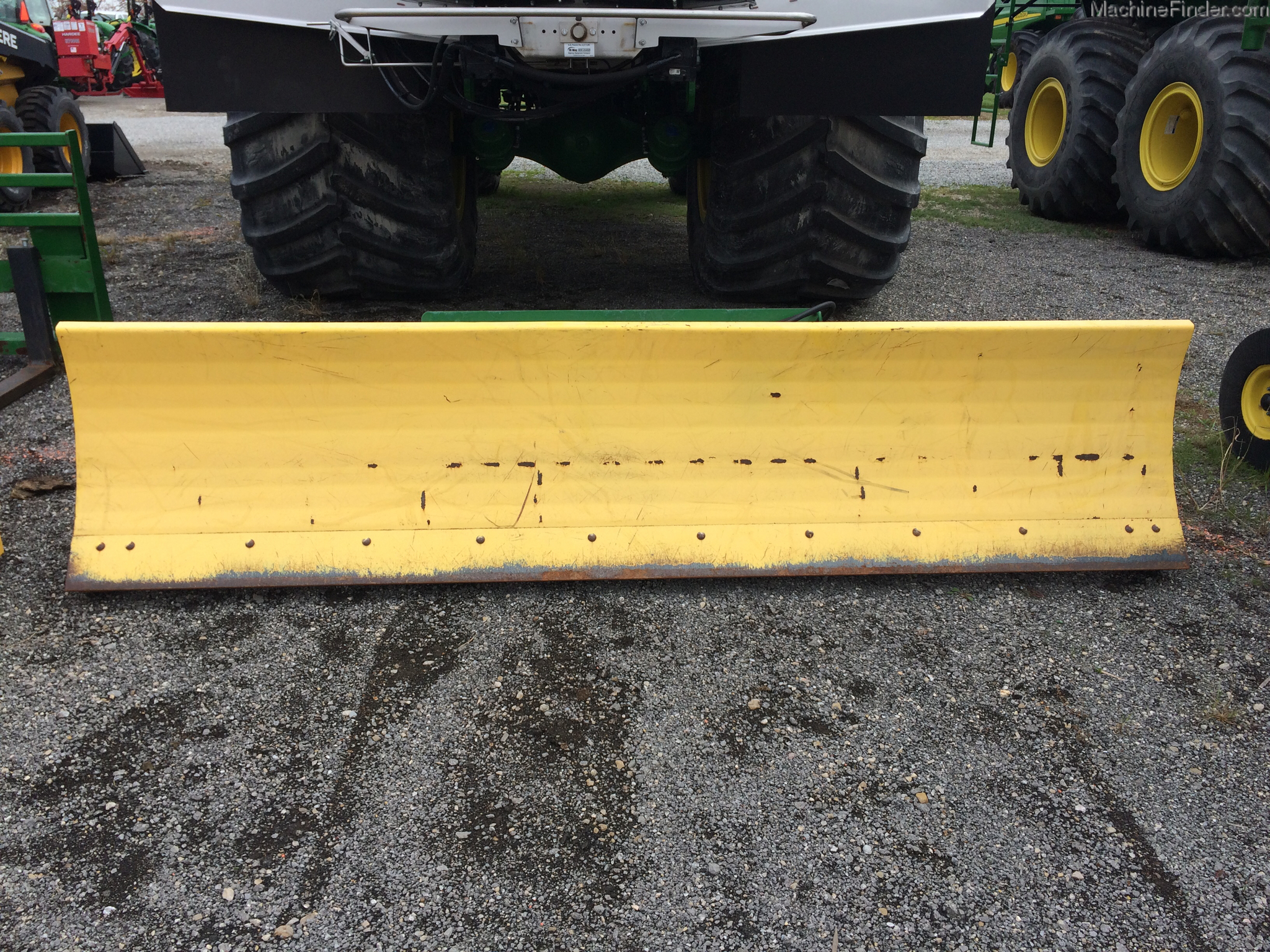 2013 MAST 10'FB Image 2